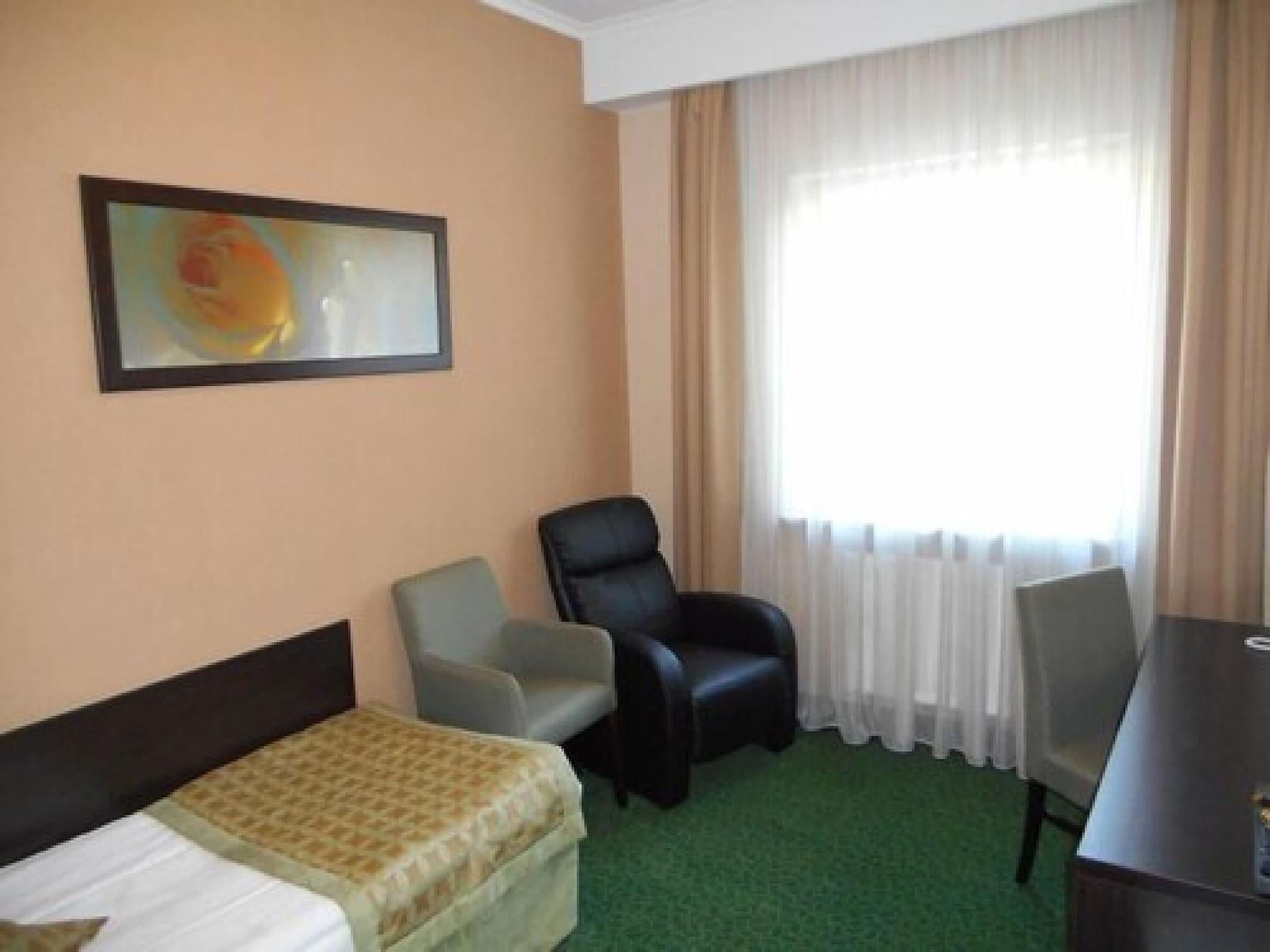Hotel Topaz Poznan Centrum Dış mekan fotoğraf