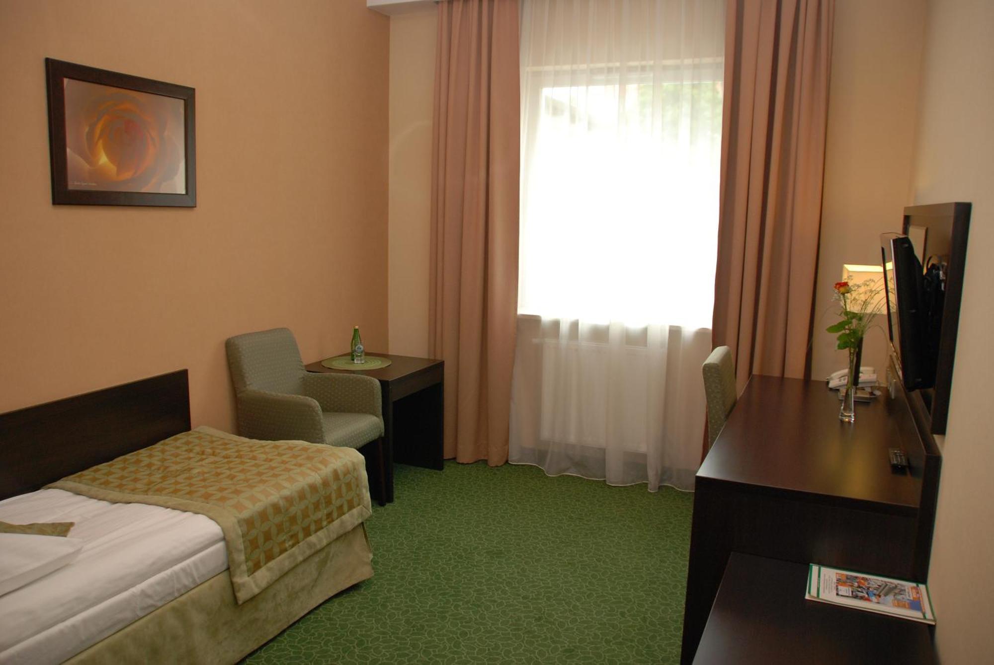 Hotel Topaz Poznan Centrum Dış mekan fotoğraf